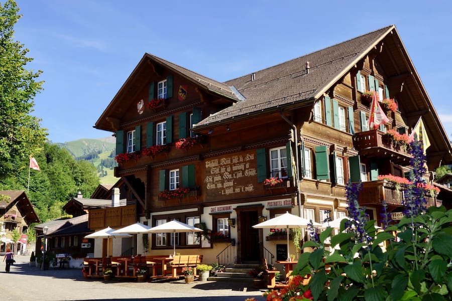Hotel Restaurant Rössli Gstaad, BE