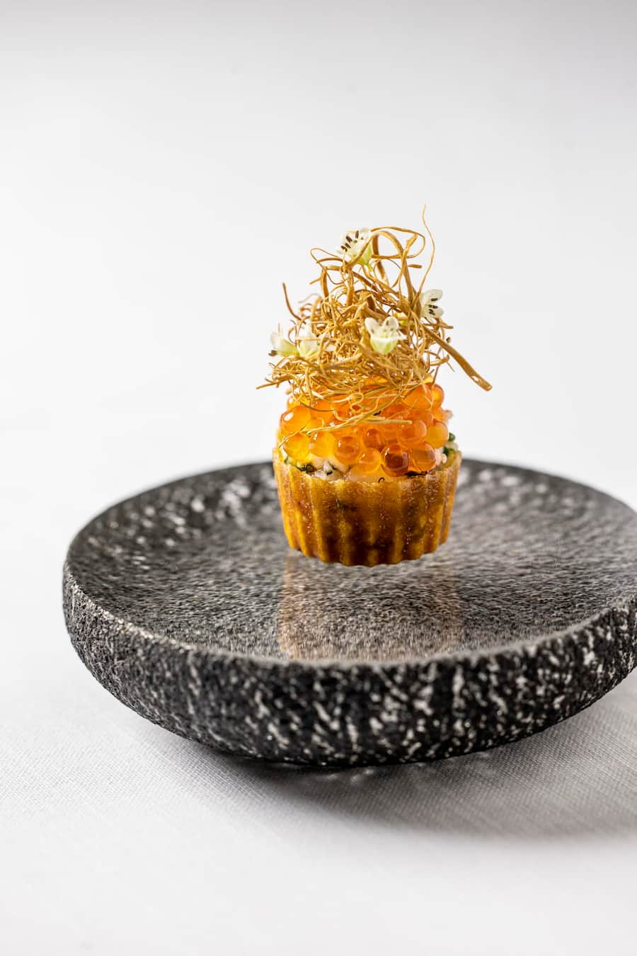 Chef Eric Vildgaard, Gericht: Lobster croustade with yuzu ponzu, sansho pepper & trout ikura