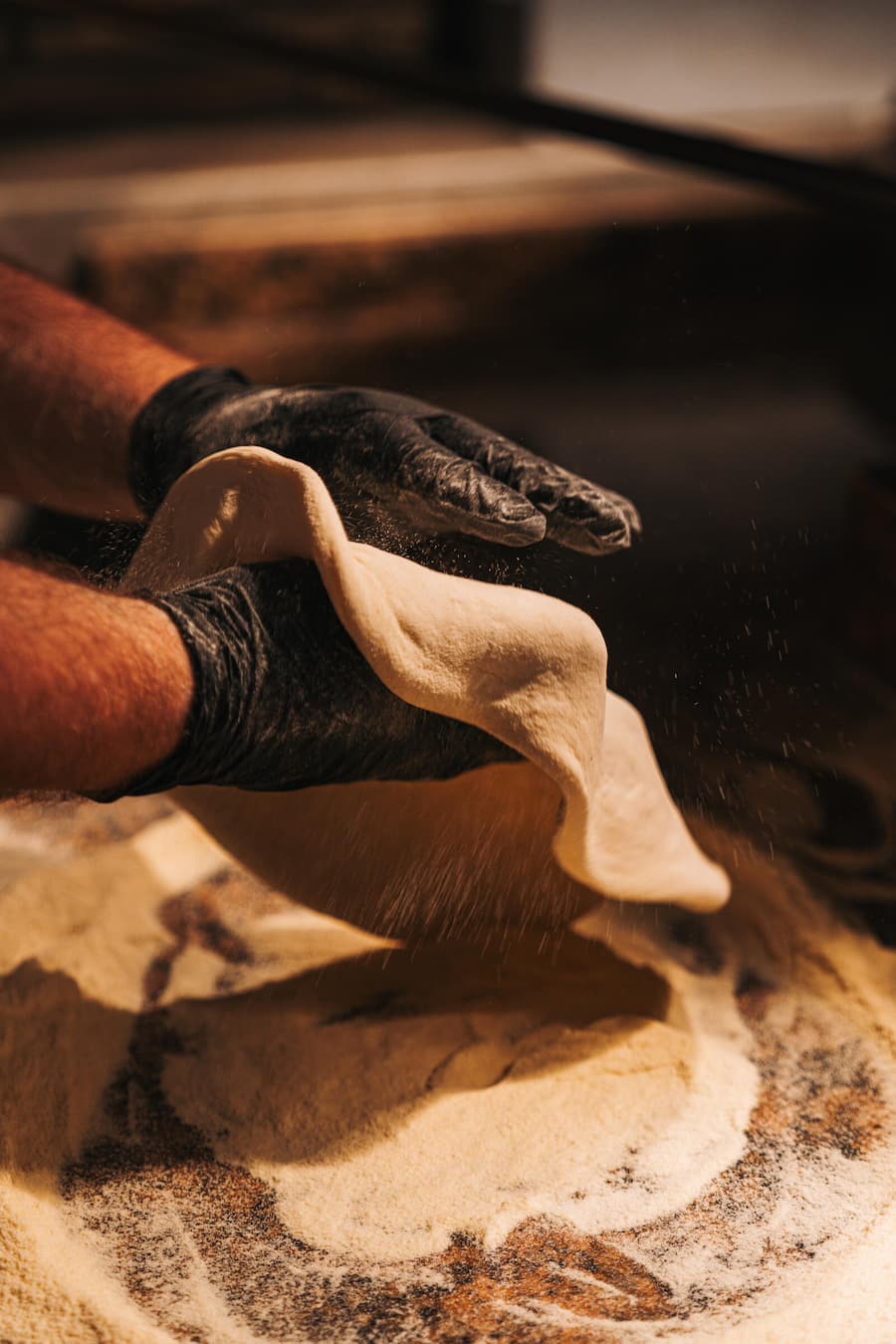 Pizza Margherita Rezept von Santa-Lucia-Executive Chef Javaid Mohammad