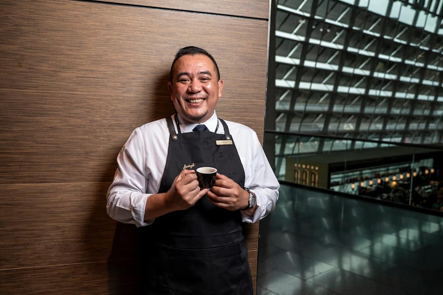 Spruengli Flughafen, V. Vannarut, Barista