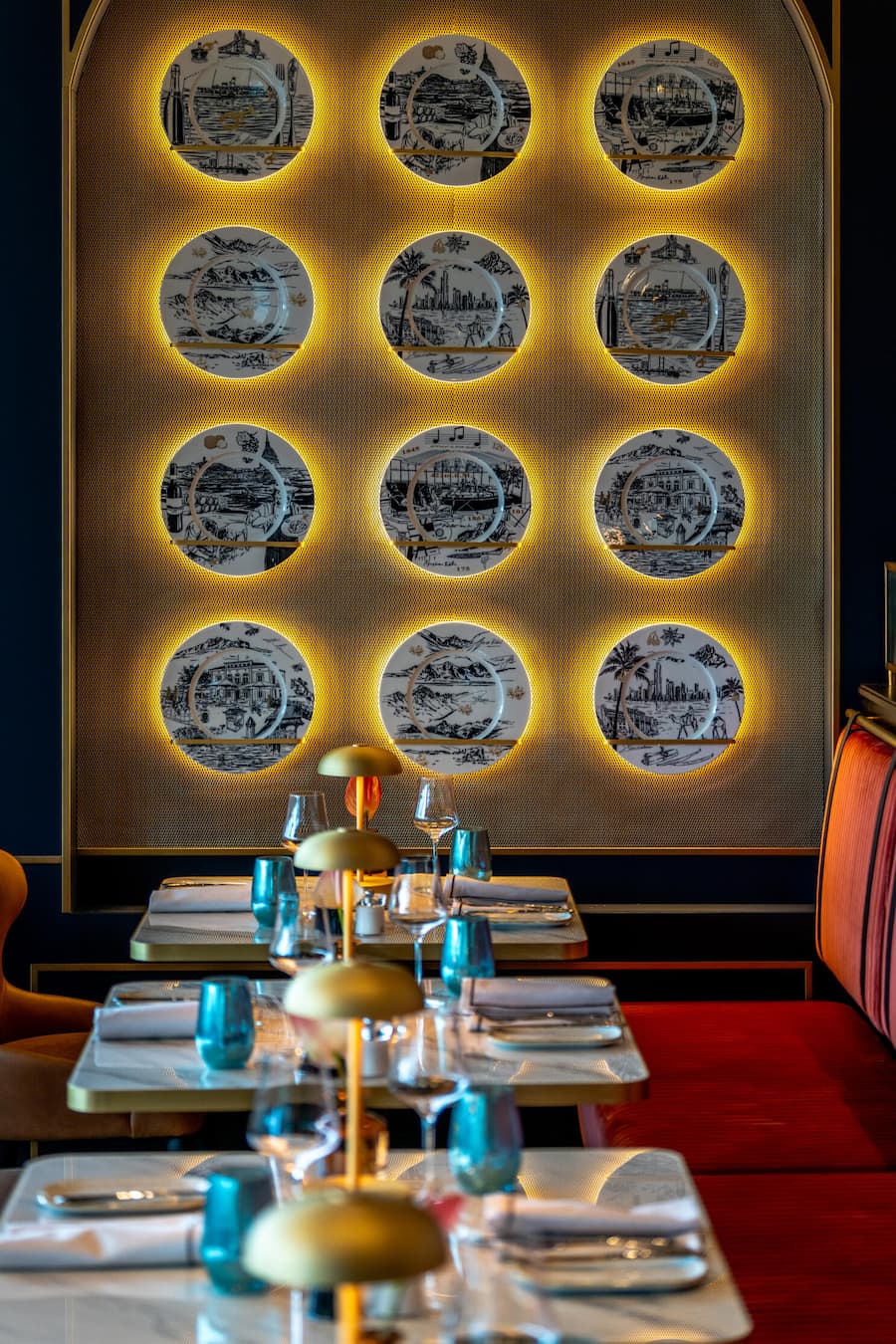 Vico, Hotel Schweizerhof in Luzern