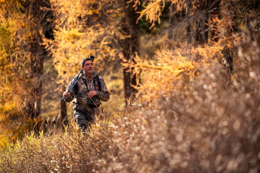 Bei der Wildbeobachtung im Val Chamuera