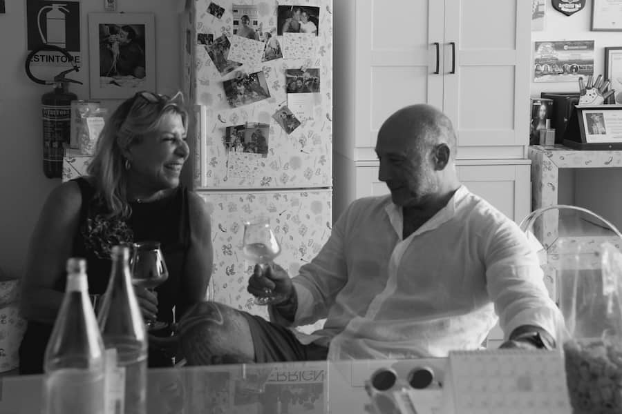 Francesca Petrei Castelli, die Geschäftsführerin und Marco Ortolani in Abruzzo, Italien Pastamanufaktur und Tomatenbauern in Abruzzen