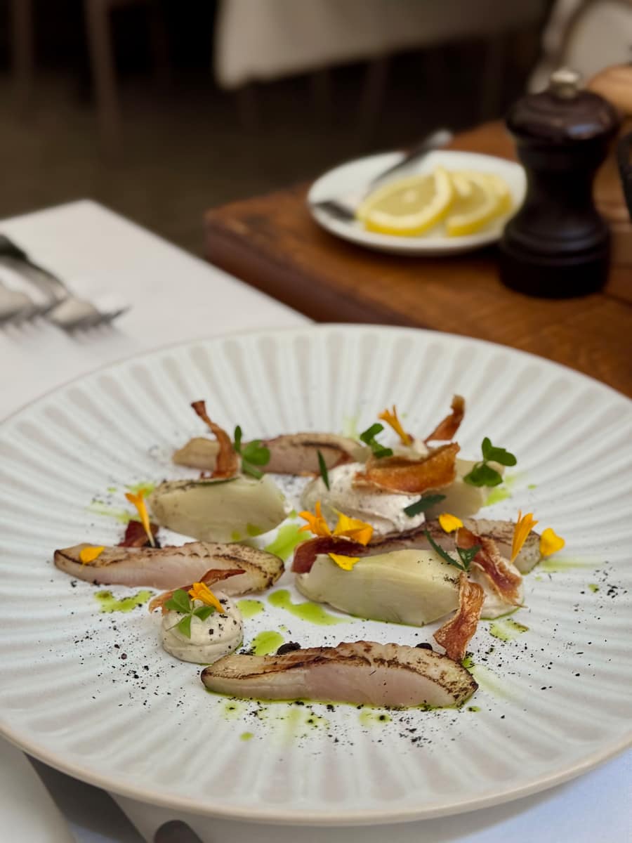 GAULTMILLAU-CHANNEL-GENEVE-CAROUGE-BISTROT-DU-LION-DOR