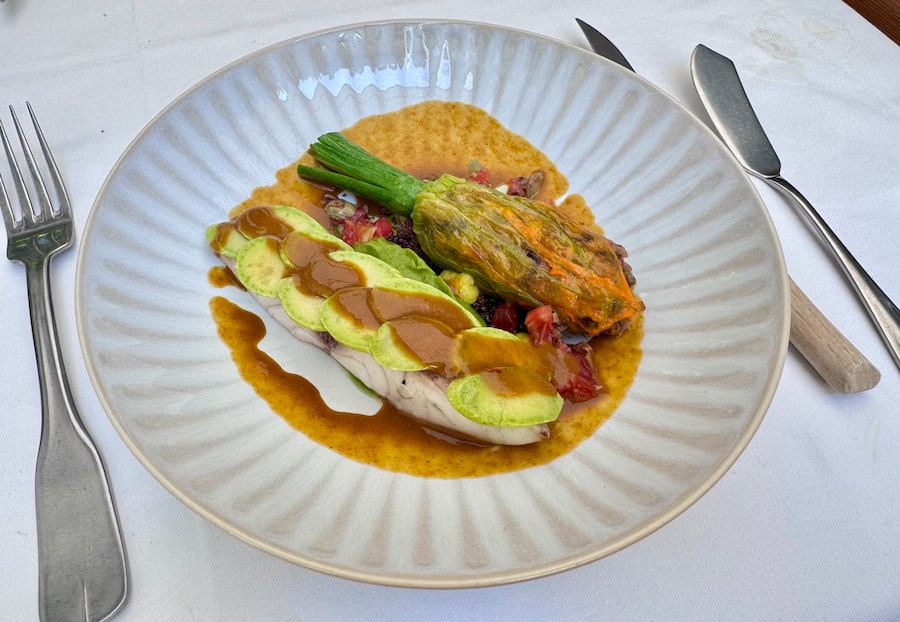 GAULTMILLAU-CHANNEL-GENEVE-CAROUGE-BISTROT-DU-LION-DOR