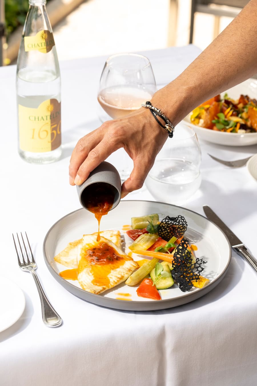 GAULTMILLAU-CHANNEL-RIVE-DROITE-HOTEL-DU-PRESIDENT-WILSON