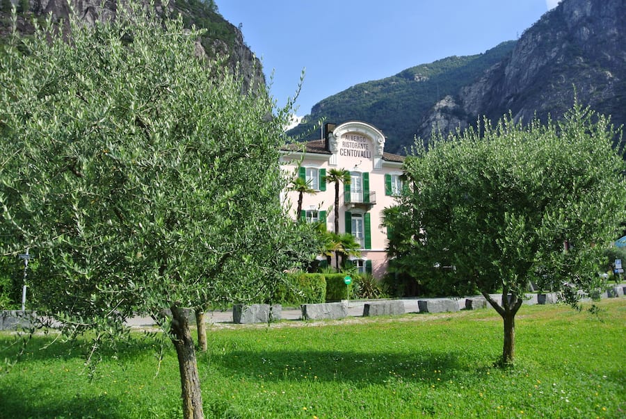 Aussenansicht Sommer Centovalli Ponte Brolla, 24.3.2017 © HO