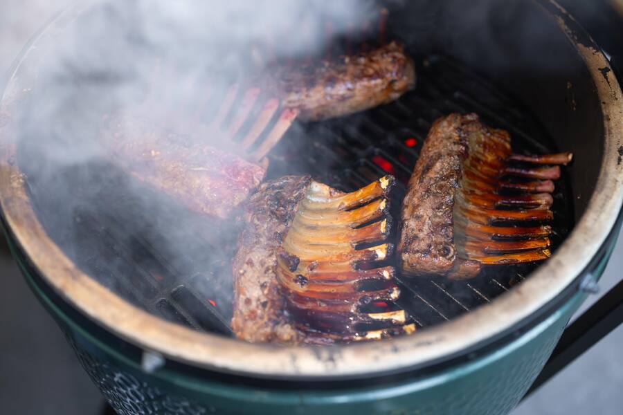 Sujets von Grillkurs, Boeniger tranchiert, Tapaskurs mit Green Egg Grill, fotografiert am 27. August 2025 im Degustibus Mels GmbH, Copyright: Simone Lombard