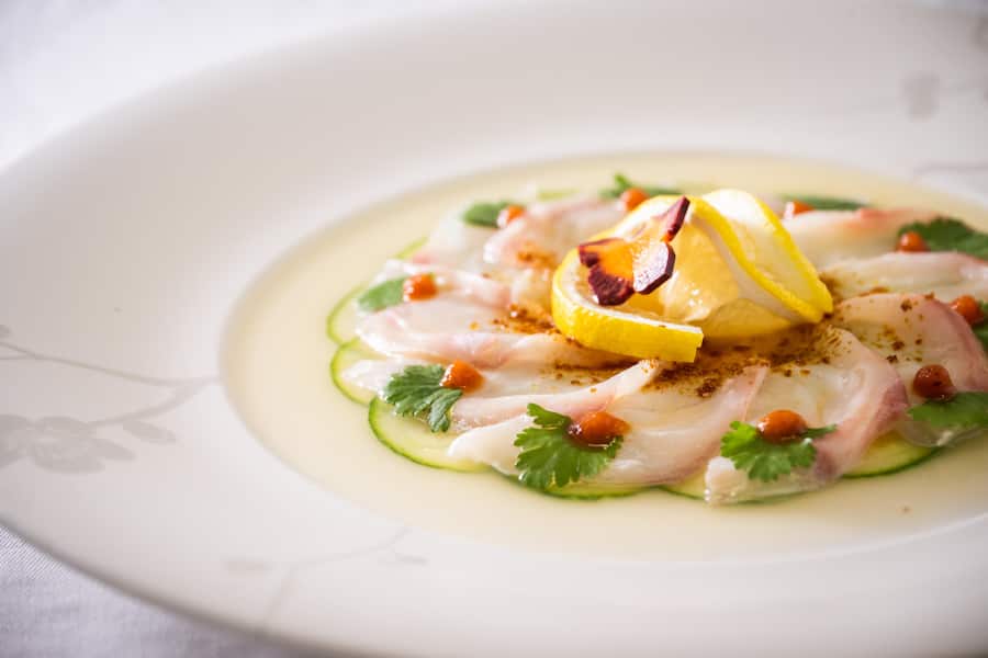 St.Moritz Spezial 2022: Matsuhisa, Vasileios Kalogeropoulos: Sea Bass Tiradito