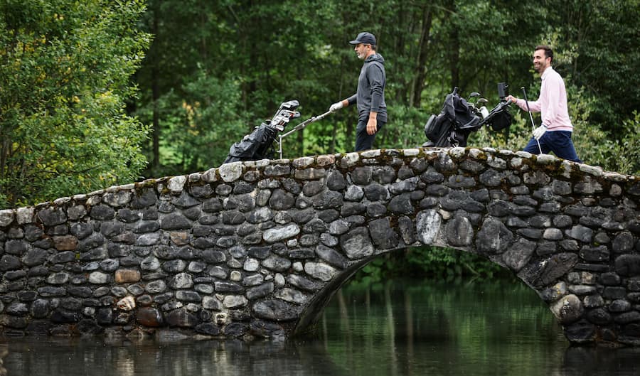 Andreas Caminada Silvio Germann GaultMillau Golfturnier in Engelberg Copyright by : sampics Photographie Bierbaumstrasse 6 81243 MŸnchen TEL.: ++49/89/82908620 , FAX : ++49/89/82908621 , E-mail : sampics@t-online.de Bankverbindung : Hypovereinsbank MŸnchen Konto : 1640175229 , BLZ 70020270 IBAN : DE78700202701640175229 BIC : HYVEDEMMXXX weitere Motive finden sie unter : sampics.de
