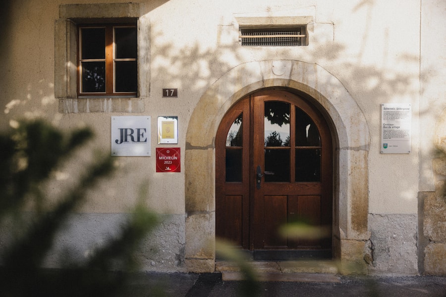 Aux Trois Amis, Schernelz Ligerz, BE