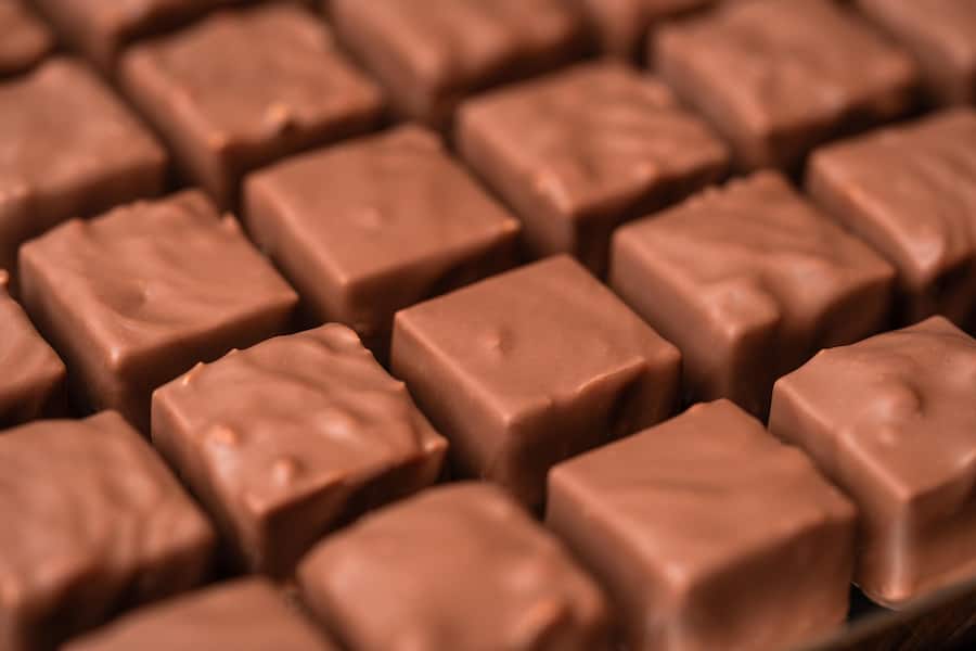 Tomas Prenosil, Sprüngli, Commesoie Die neue Hot Ten Pralinées-Collection, Sprüngli, Paradeplatz, Zürich, ZH Tomas Prenosil