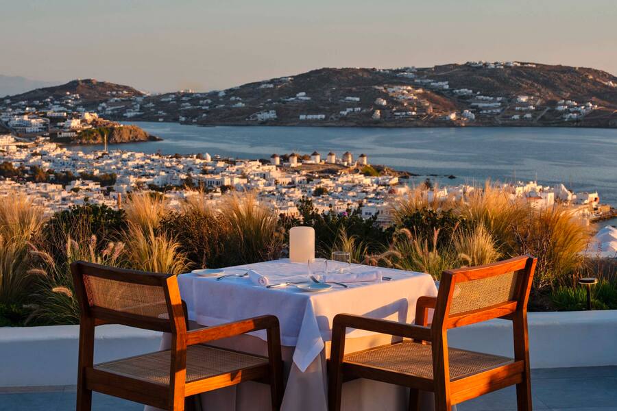 Frühstück auf der privaten Terrasse