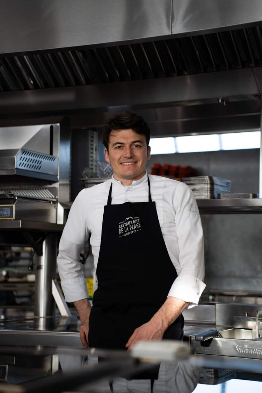 GAULTMILLAU-CHANNEL-GENEVE-RESTAURANT-BUVETTE-DE-LA-PLAGE