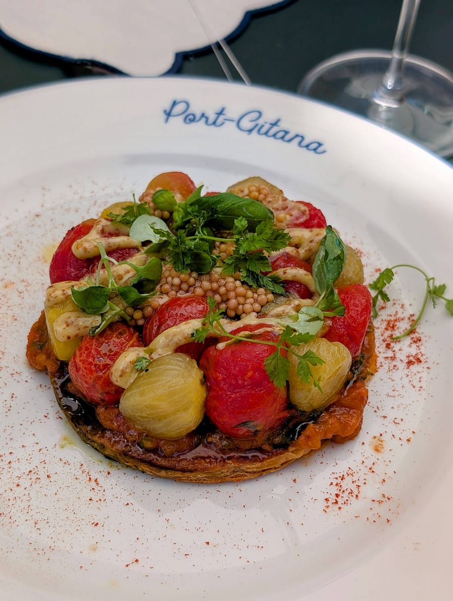 Tatin tomate, feuilleté moutarde