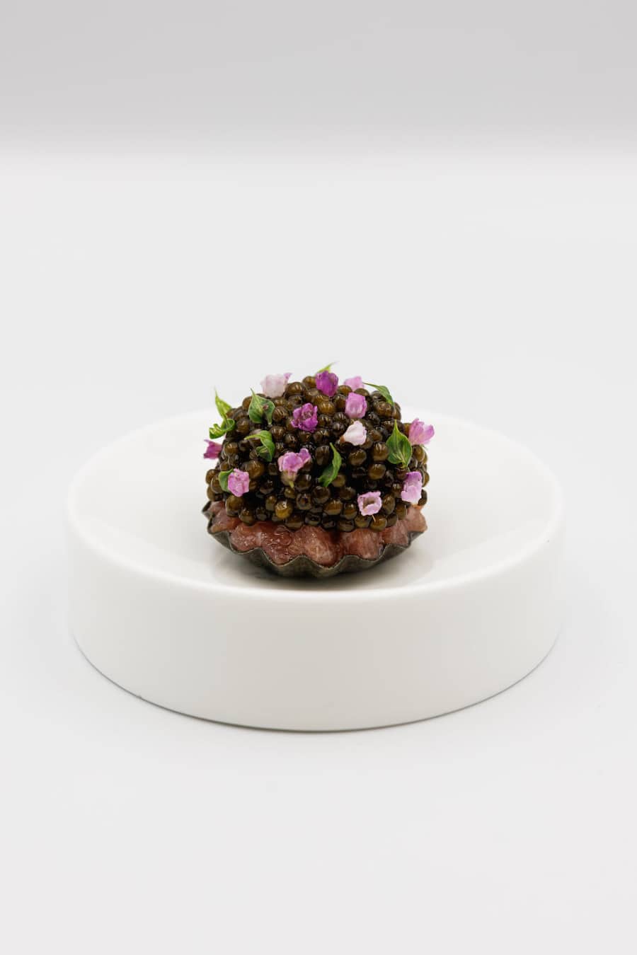 Traum-Amuse-bouche! Tuna-Tatar, Wasabi, Kaviar.