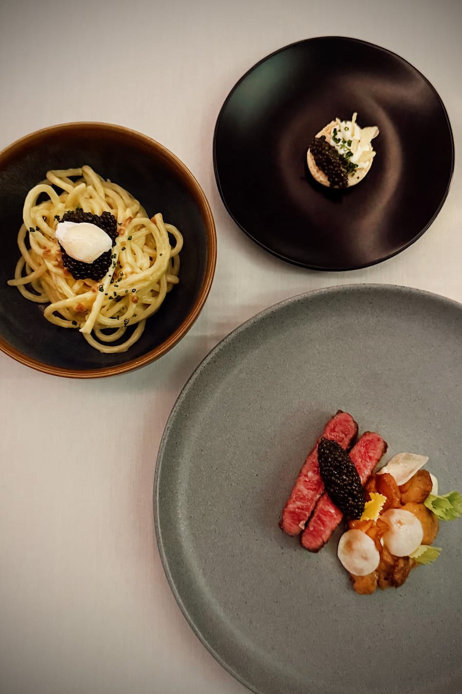 Abwechslung im «Element 47»: Frische Pasta und Wagyu-Cuts mit Kaviar.