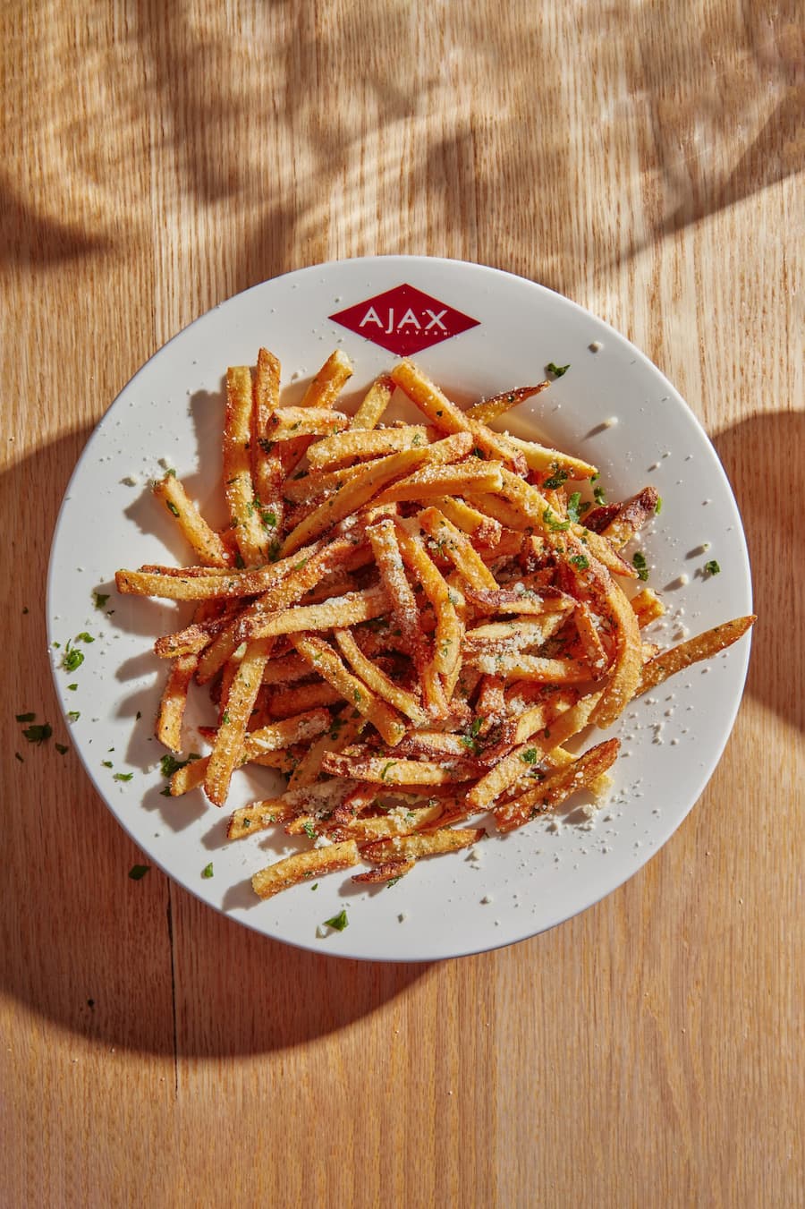 «AJAX Taver»-Klassiker: Die Trüffelfries passen perfekt ins Après-Ski.