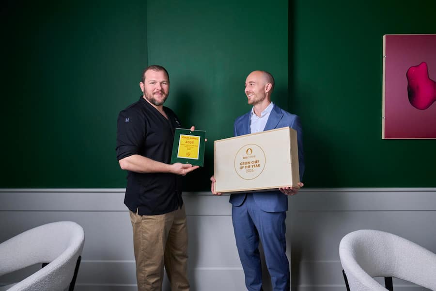 Pascal Steffen (l.), Koch, Roots Basel, mit Sandro Batoni (Bio Suisse), 30.09.2025, Foto Lucia Hunziker