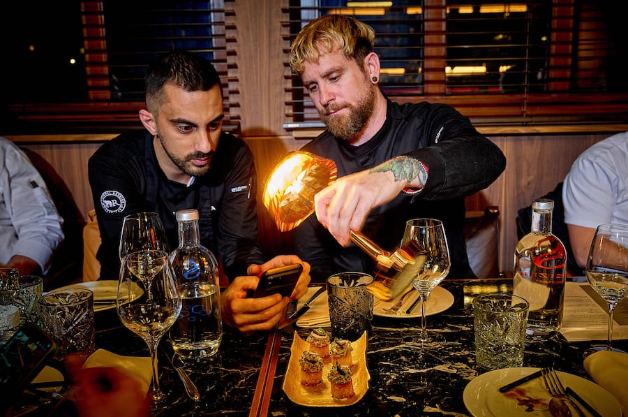 Zermatt, le 20 et 21 octobre 2025, Au Schweizerhof le team des cuisinier de la MuNa, font une masterclass afin dâélaborer la nouvelle carte des différents établissements du Groupe Rebier © sedrik nemeth