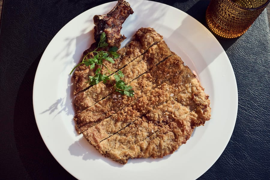 Cotoletta alla Milanese-Katsu Style ( Elefentenohr) Kalb, Zitrone, Wasabi Jus, Creamy Yuzu Mayo Allen's Table Wollerau - Neu getestet