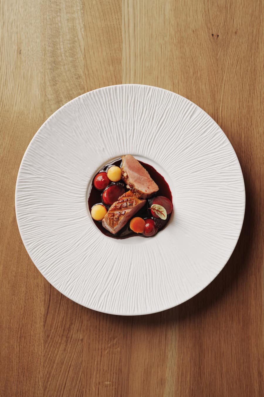 Ente sousvide gegart mit Dreierlei Rande.