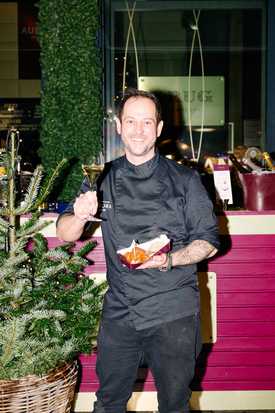 Kombiniert Krug mit Currywurst: Ambassador Dennis Mazza vom «Aurora».