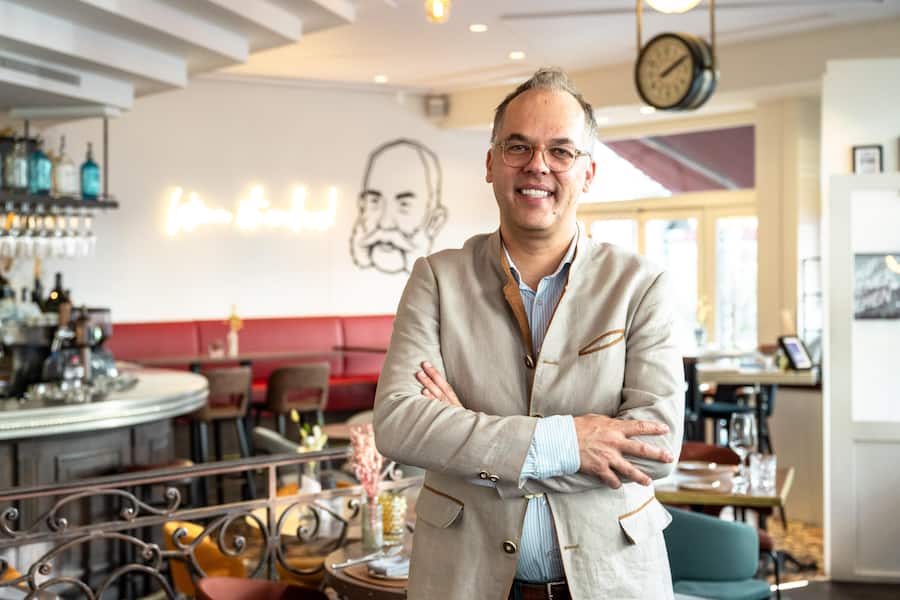 Bestes Schnitzel - GMC Böniger - Wilde Kaiser Böniger tranchiert Schnitzel / Wienerschnitzel