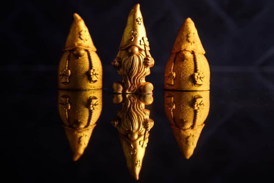 Kunstwerke zum Dessert: Pasty Chef Damian Carini am Werk.