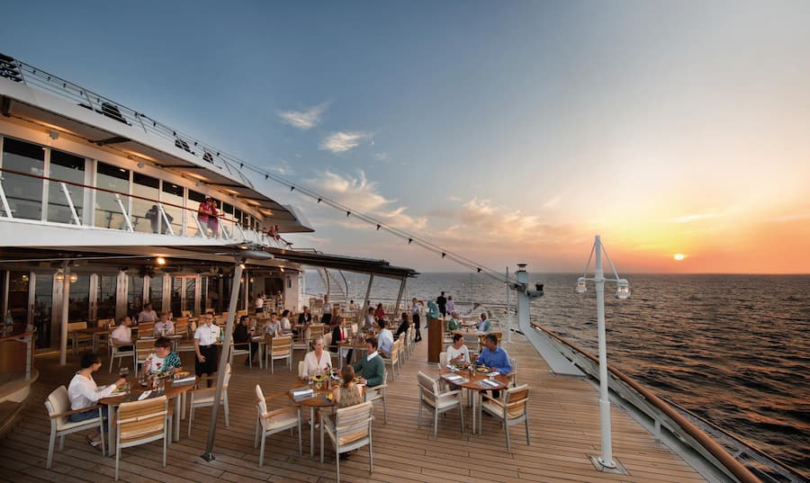 MS Europa, Hapag Lloyd Cruises, Lido Café