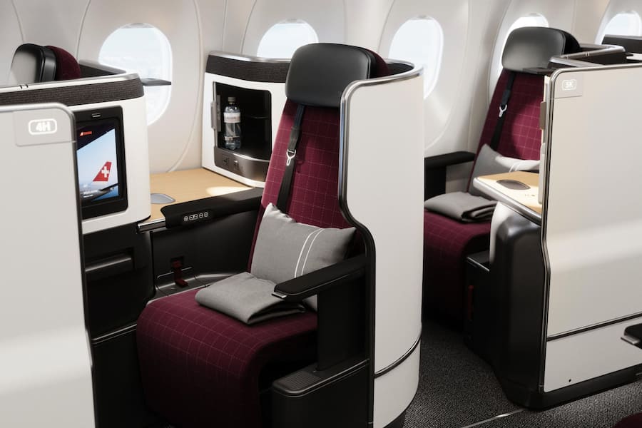 So sieht die neue Business Class Kabine im Airbus A350 aus. Jeder Sitz mit direktem Zugang zum Gang.