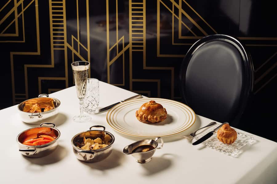 Filet Wellington, Pommes Duchesse, Carottes Vichy, Cèpes à la Bordelaise, «The Grand Heritage» Pop-Up von Heiko Nieder - The Dolder Grand - Zürich - November 2024 - Copyright Olivia Pulver