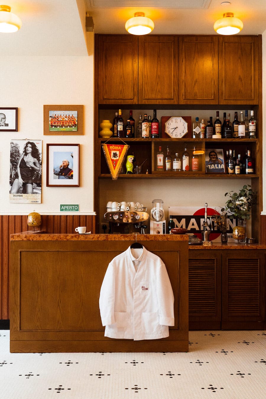 Bar Leone: Von Hongkong nach St. Moritz.