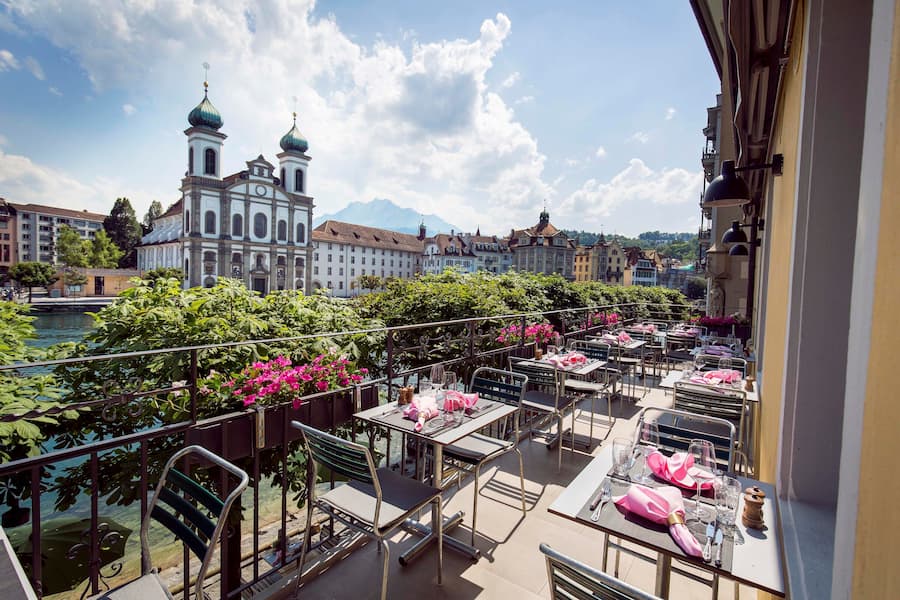 Traditionsadresse in Luzern, an der Reuss: Das Restaurant Schiff.