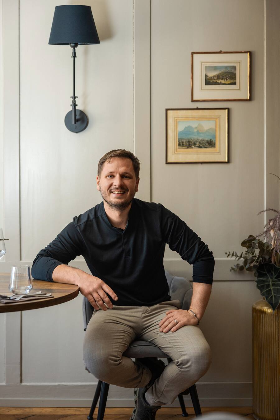 10.12.2025, Hurden SZ, Restaurant PUR, Tarik Lange (photo by Remy Steiner for Gault Millau)