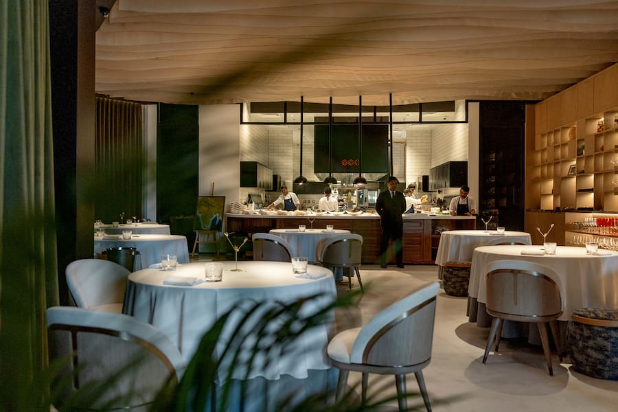 Reise Dubai, Caminada 2/25 Himanshu Saini, Restaurant Tresind Studio Andreas Caminada und Chef Himanshu Saini, Tresind Studio Dubai. Fotografiert im August 2025.