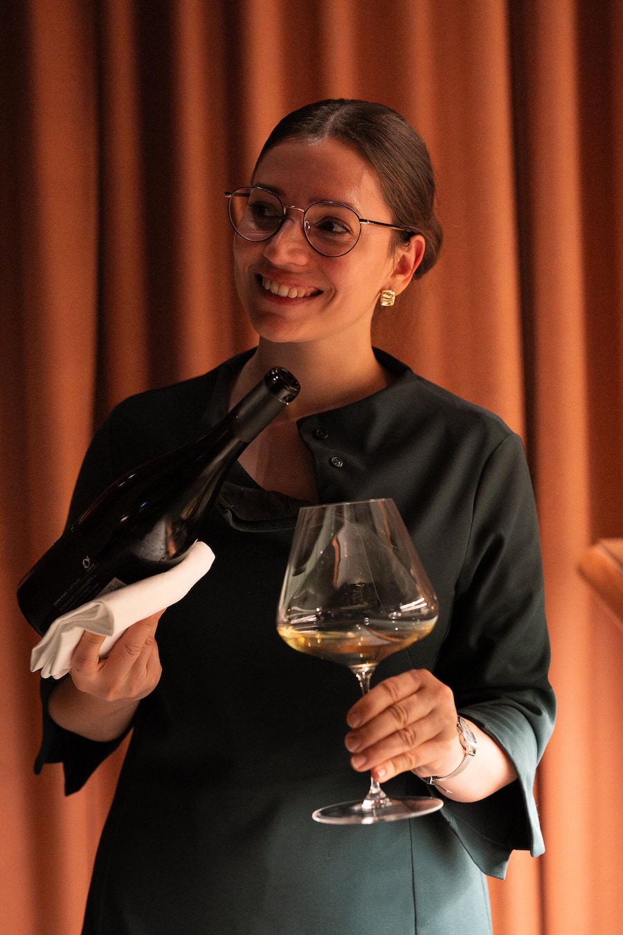 Hannah van den Nieuwenhuizen - UBS Six-Hand-Dinner mit Dominik Sato, Fabio Toffolon und Valentin Sträuli im IGNIV Andermatt - Dezember 2025 - Copyright Olivia Pulver