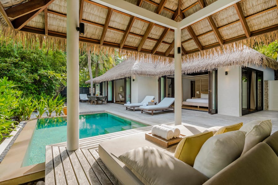 Two Bedroom Beach Villa mit Pool