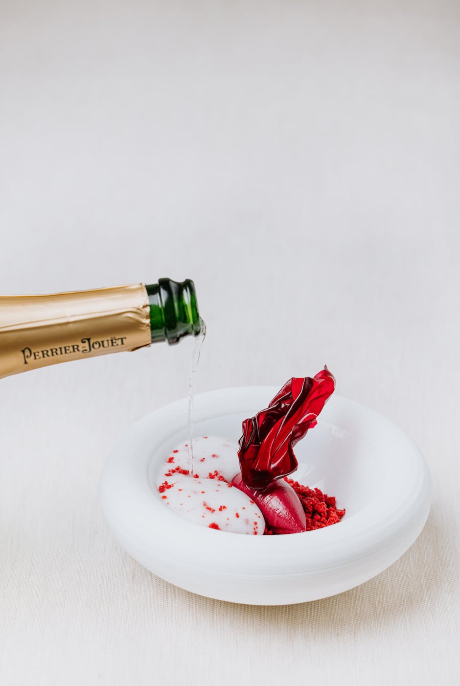 Cassis: Rote Beete | Shiso | Champagner Ecco Ascona, Giardino, Ascona, TI HO via Philippe Frutiger CEO