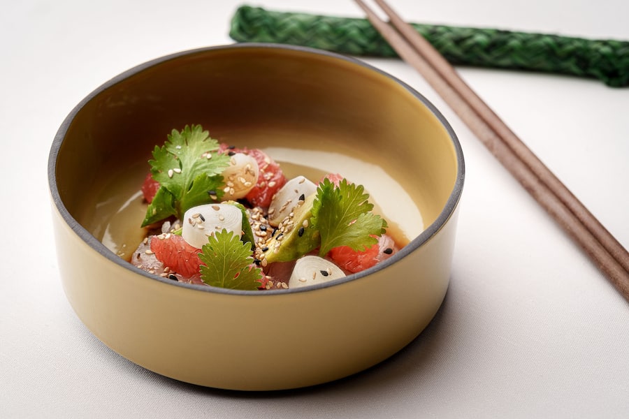 Mare! Hamachi-Sashimi mit Yuzu und Grapefruit.