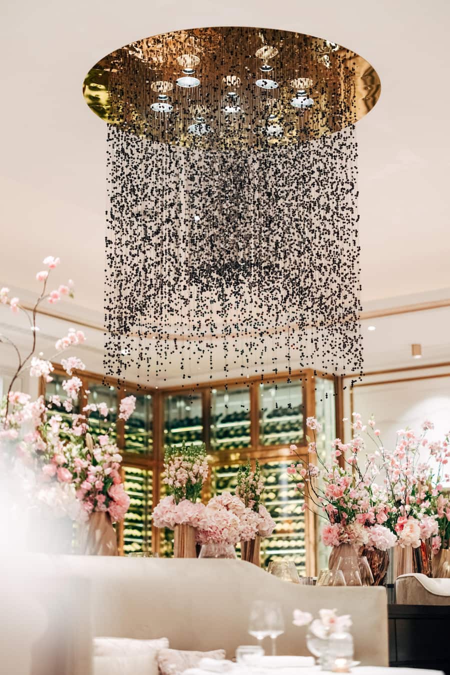 Gerichte by Christoph Rüffer Restaurant Haerlin, Hamburg, Deutschland HO via STELLA WESSELS Marketing Coordinator Fairmont Hotel Vier Jahreszeiten Hamburg Neuer Jungfernstieg 9-14 20354 Hamburg Germany T + 49 (0) 40 3494 3185 M + 49 (0) 176 134 943 48 F + 49 (0) 40 3494 2610 stella.wessels@fairmont.com www.hvj.de