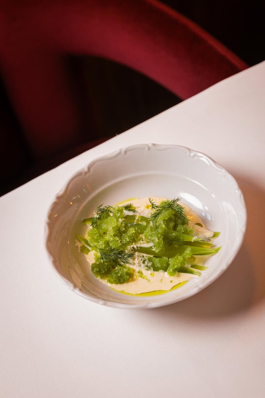 15.12.2026, Zürich, Restaurant Capri, Gericht; gurkensalat mit gurkengranita (photo by Remy Steiner for Gault Millau)