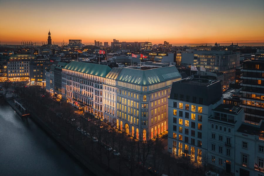 Hotel Vier Jahreszeiten in Hamburg