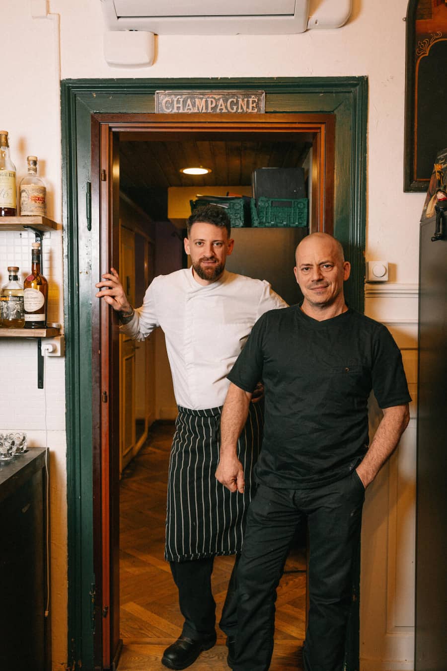 15.12.2026, Zürich, Eoteca Riviera, Matteo di Nardo und Luca Messina (photo by Remy Steiner for Gault Millau)