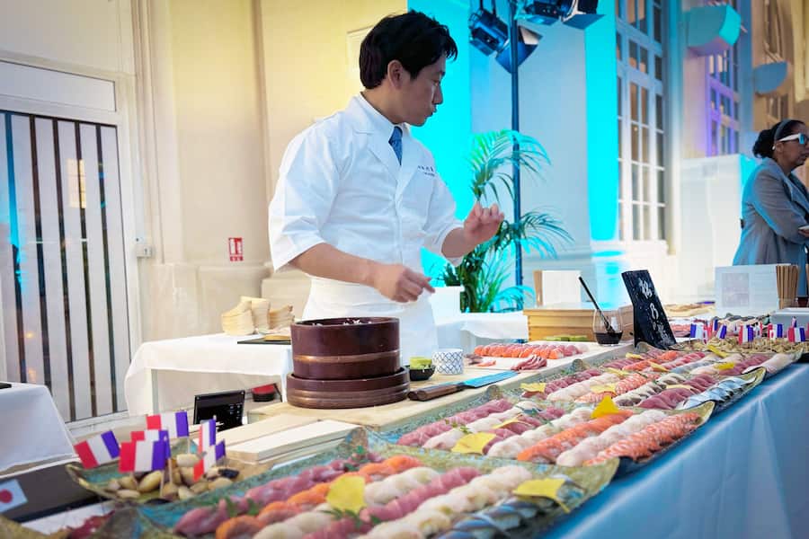 Chef Yoshi in Zermatt: Exklusives Omakase-Menü hinter der Geheimtüre. Für nur acht Gäste.