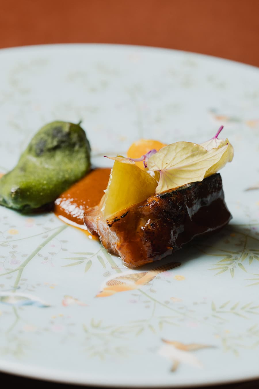 Eine Prise Mexiko: Iberico Brustspitz, selbst gemachte Mole, Physalis.