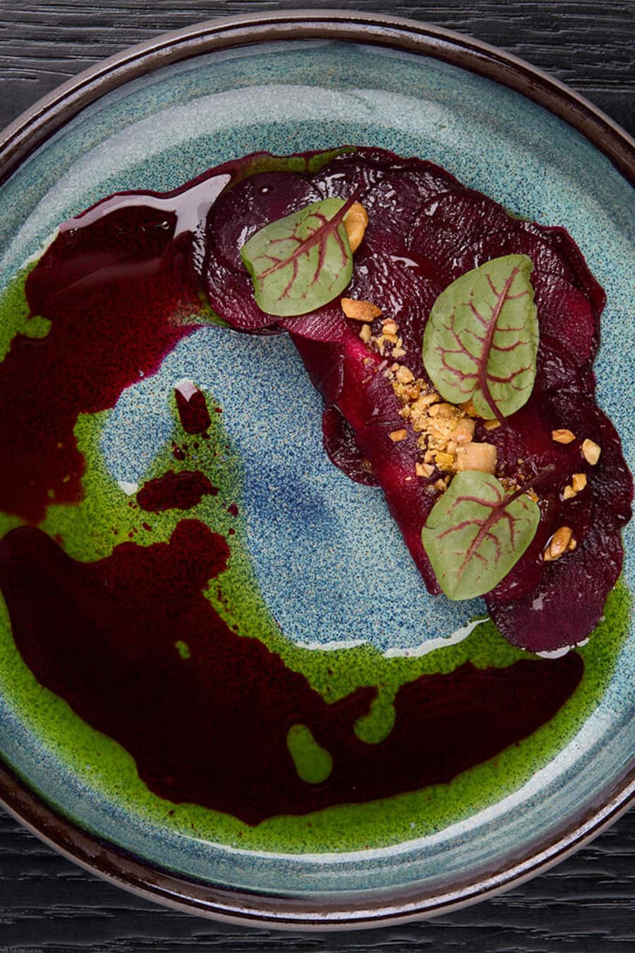 Gericht: Randen «Omlette» gefüllt mit Topfen von der Molki Stans , Randen Sud und Kresse Ãl Rosmarin, Lenzburg, AG