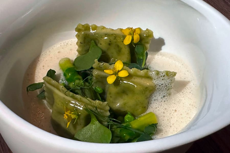 Agnolotti, vegetarisch, Mangold, Ricotta, Gartenerbsen, Zitronenthymian