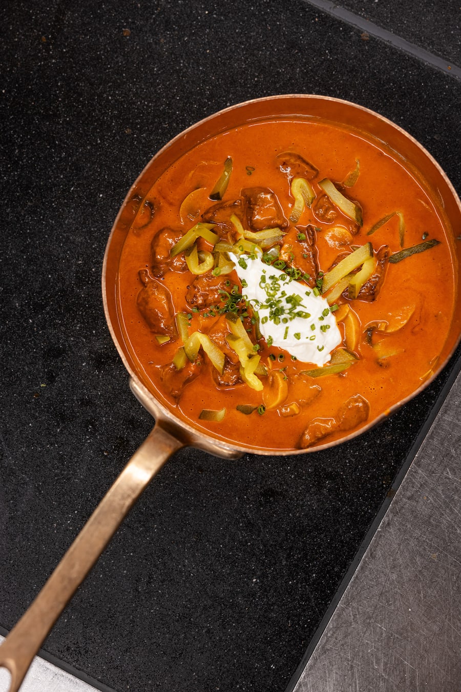 01.04.2026, Zürich, Restaurant Kronenhalle, Gericht; Kalbs Stroganoff (photo by Remy Steiner for Gault Millau)
