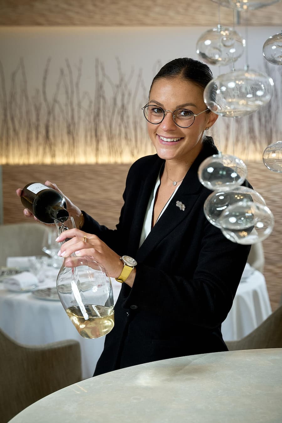 Charline Pichon Sommelière im l’hôtel de Crissier.